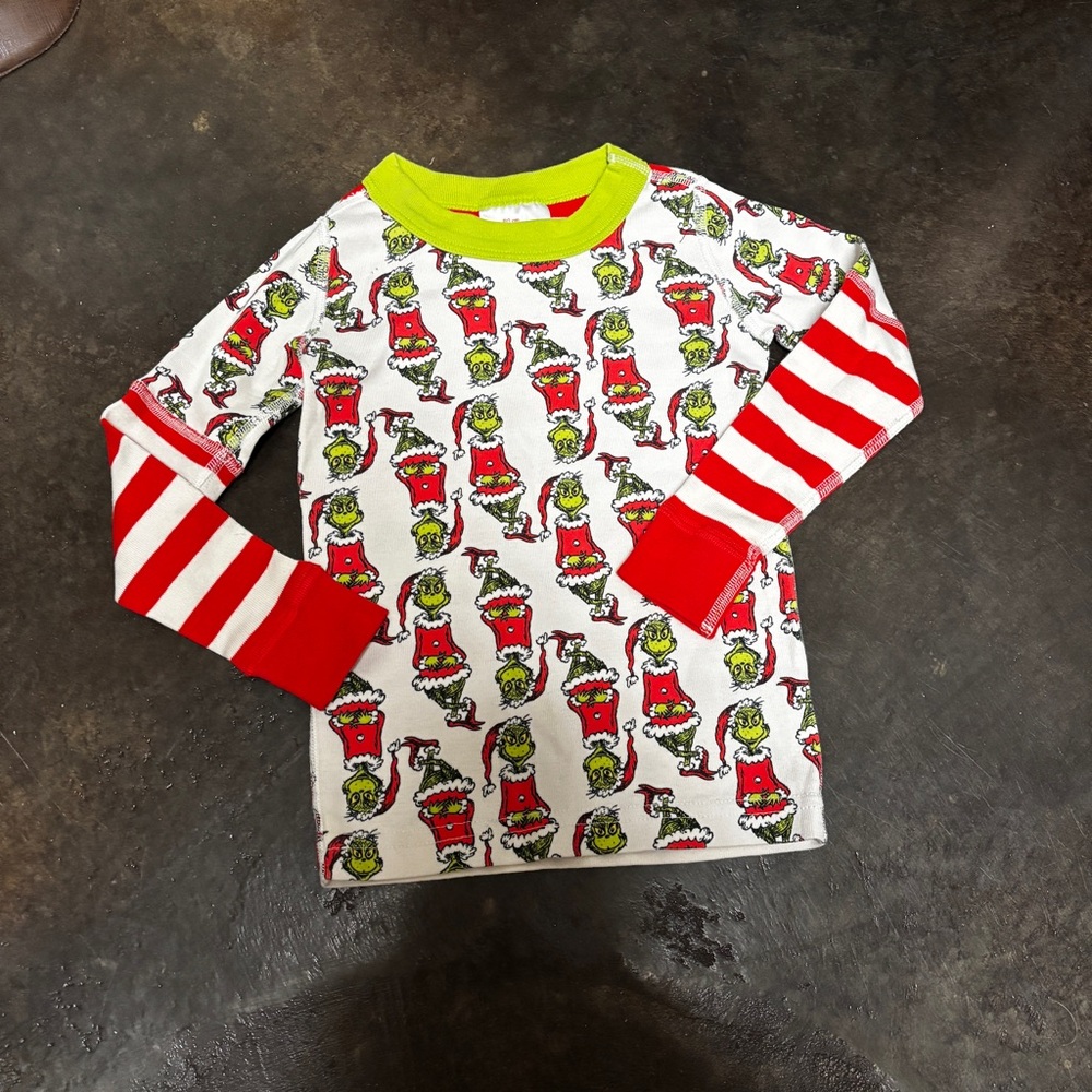 Hanna Andersson Festive Kids Shirt with Red and Green Grinch Design